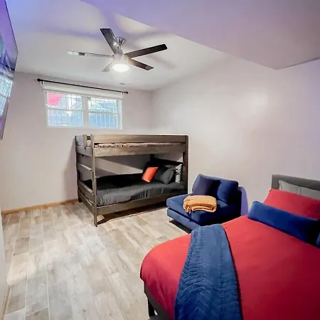 Pool Table, Pingpong, Arcade, 2-Car Parking, 3 Floors! Apartment Chicago Exterior photo
