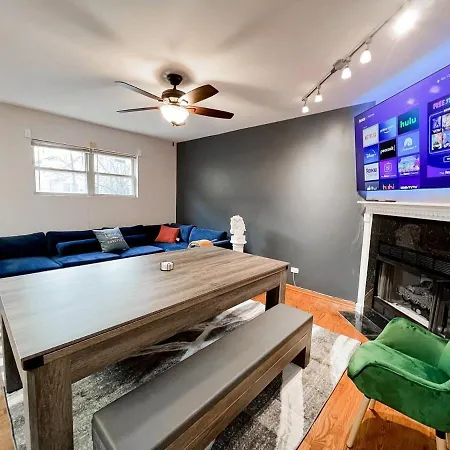 Pool Table, Pingpong, Arcade, 2-Car Parking, 3 Floors! Apartment Chicago Exterior photo